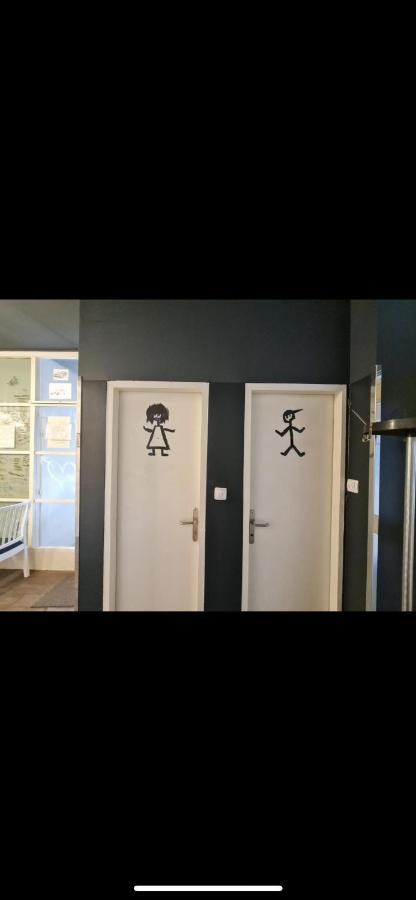 Bishnu Hostel ซาเกร็บ ภายนอก รูปภาพ